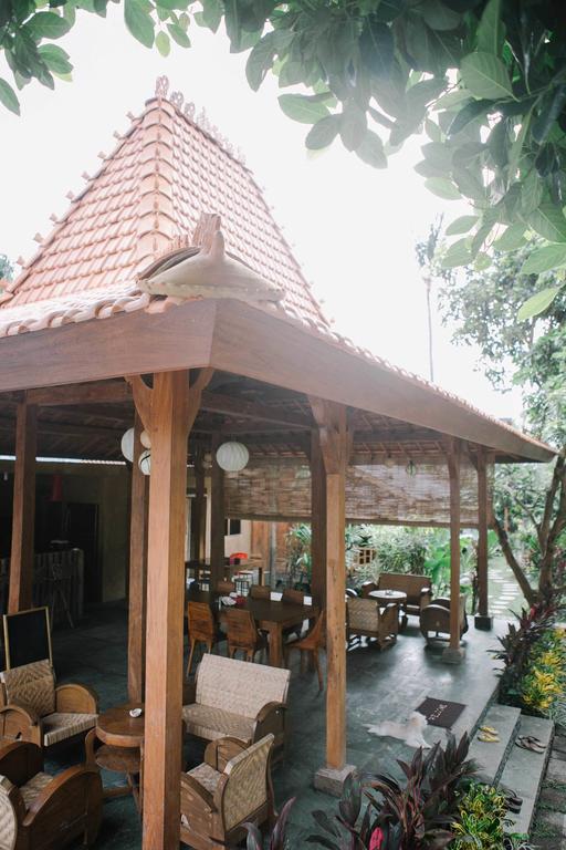 Eat Sleep Skate Hotel Sanur  Exterior photo